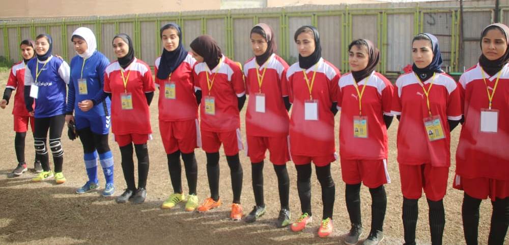 تیم اتحاد گتوند مقام سوم مسابقات مینی فوتبال بانوان خوزستان را کسب کرد
