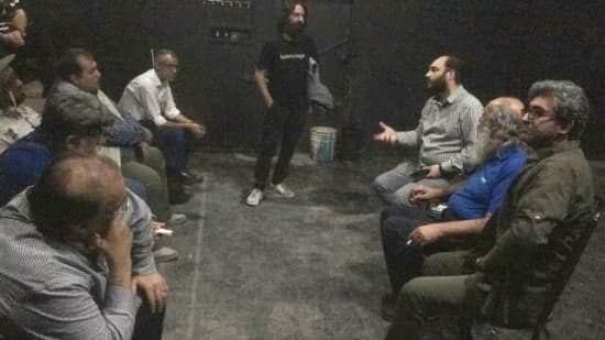 تجمع هنرمندان تئاتر در پلاتو نمایش تالار آفتاب اهواز