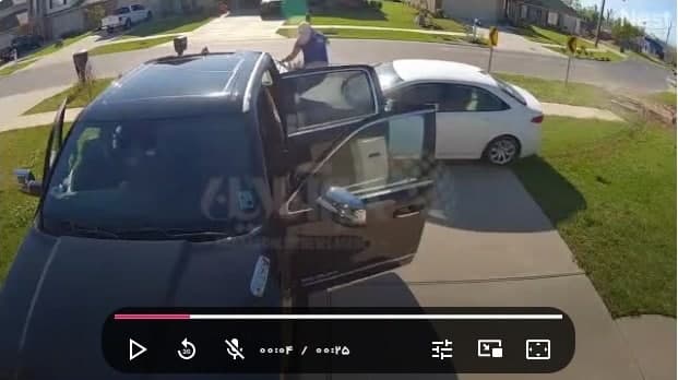 ببینید | بدشانس ترین راننده جهان!