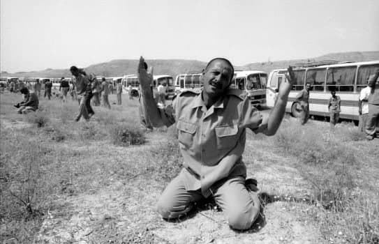 ۲۶ امرداد، سالروز ورود آزادگان به میهن عزیزمان را گرامی می داریم