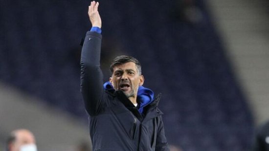 طعنه تند کونسیسائو به داور بازی با بارسا