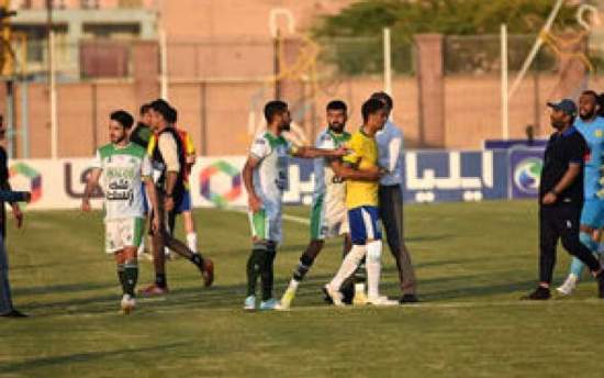 هواداران آبادانی، صنعت نفتی‌ها را کتک زدند