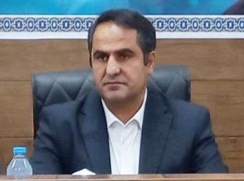 دکتر احمدی سر صحرا: مشکل بسیاری از مدیران چسبندگی به صندلی‌ها است!