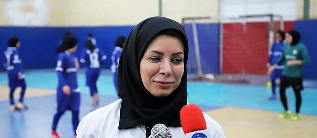فوتسال زنان خوزستان گل باران می شود