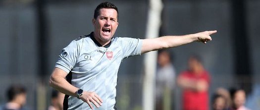 سرمربی جدید پرسپولیس عازم امارات شد