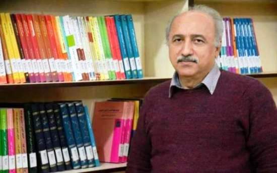 دکتر افقه: رفع تحریم‌ها اولویت دولت باشد