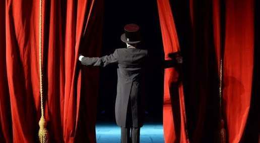 آثار ۵۰۰ هنرمند از ۴۸ کشور به خوزستان رسید