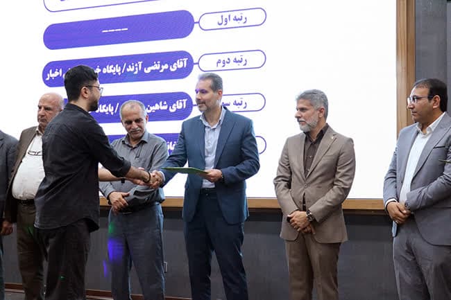 (شهد رسانه) به کام برگزیدگان رفت