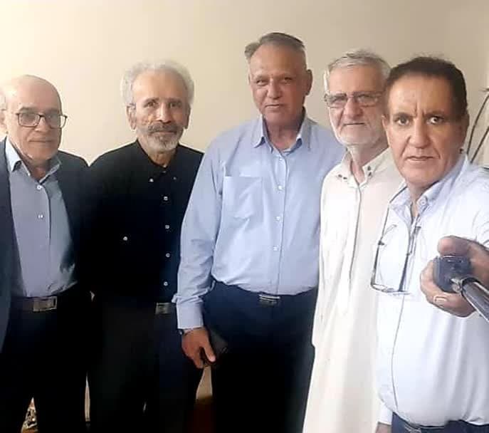 قدردانی از پیشکسوت مطبوعات در اهواز قدردانی از پیشکسوت مطبوعات در اهواز