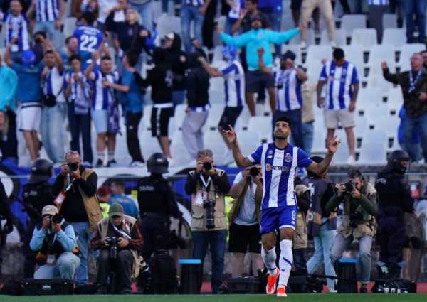 طارمی گل قهرمانی پورتو را زد و رفت/ عکس