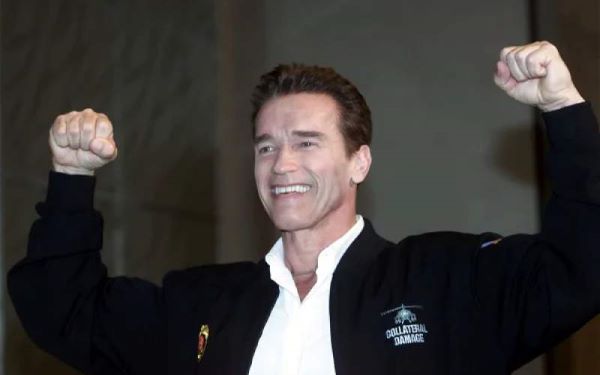 آرنولد شوارتزنگر چگونه میلیاردر شد؟