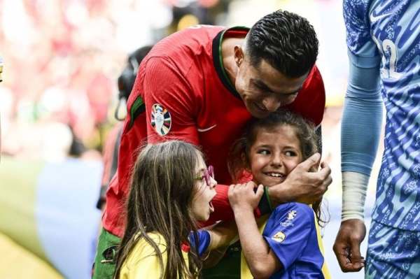 صحنه‌ای که دنیا را تکان داد؛ رونالدو واقعی بود!