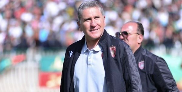 سرمربی پرسپولیس انتخاب شد