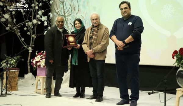 قدردانی از ایرج مهدیان، شهره سلطانی و مهدی یغمایی قدردانی از ایرج مهدیان، شهره سلطانی و مهدی یغمایی