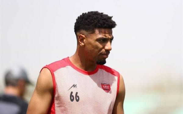 مدافع پرسپولیس مشتری خارجی پیدا کرد