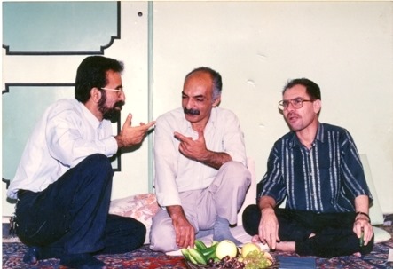 از راست: زنده یاد سیدنعیم موسوی- استاد هرمز علی پور و حبیب اله بهرامی بیرگانی از راست: زنده یاد سیدنعیم موسوی- استاد هرمز علی پور و حبیب اله بهرامی بیرگانی