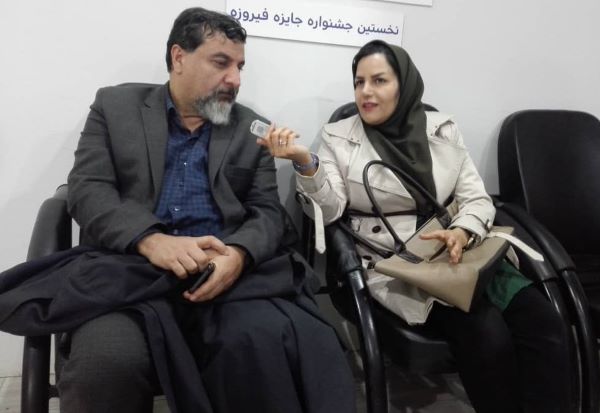 وضعیت نشر در کشور خوب نیست / لذت نوشتن را به انتشارات ققنوس سپردم