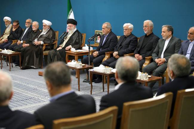 اولویت فوری حل مساله گرانی و تورم است