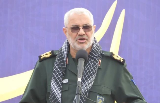 نوجوانان و جوانان را از فضای مجازی به فضای حقیقی ببرید نوجوانان و جوانان را از فضای مجازی به فضای حقیقی ببرید