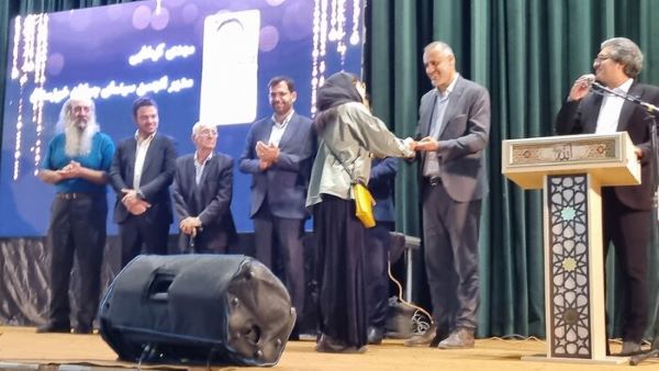 اقوام خوزستان را در قاب نقرهای سینما روایت کنیم اقوام خوزستان را در قاب نقرهای سینما روایت کنیم