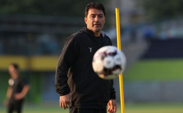 خاطره های کاپیتان پیکان از بازی با منچسترسیتی