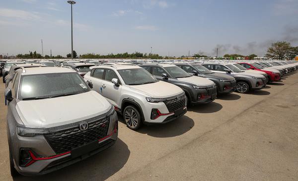 عرضه خودرو‌های وارداتی آغاز شد