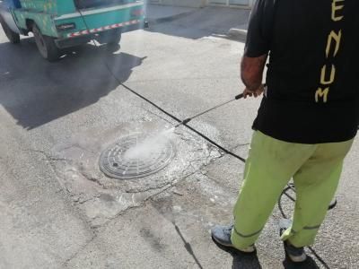 کارگذاری ۲۴۳۶ سازوبرگ منهول فاضلاب در اهواز کارگذاری ۲۴۳۶ سازوبرگ منهول فاضلاب در اهواز