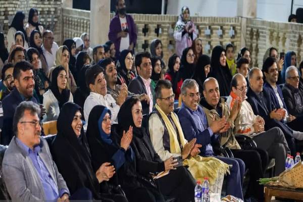 از کارهای فرهنگی و هنری حمایت می کنیم