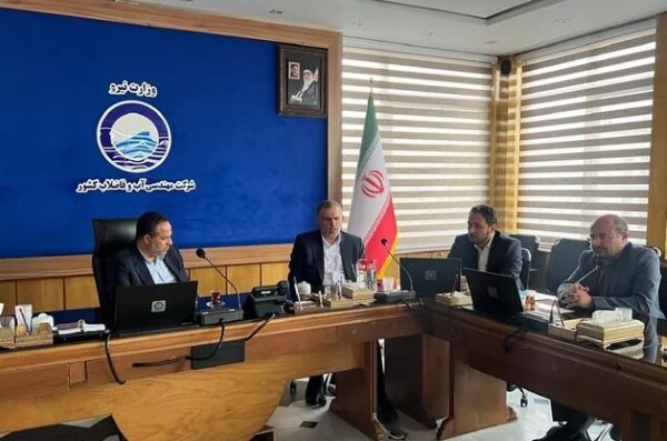 نماینده اهواز تکلیف مدیرعامل آبفا کشور را نوشت! نماینده اهواز تکلیف مدیرعامل آبفا کشور را نوشت!