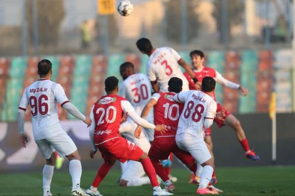 پرسپولیس، نساجی را از ته جدول درآورد! پرسپولیس، نساجی را از ته جدول درآورد!