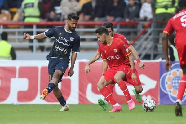 فولاد جای پرسپولیس در رده سوم نشست فولاد جای پرسپولیس در رده سوم نشست