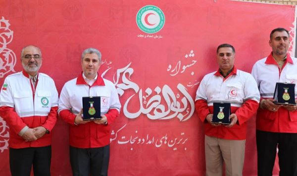 خدمت به مردم خوزستان شایستگی مى خواهد