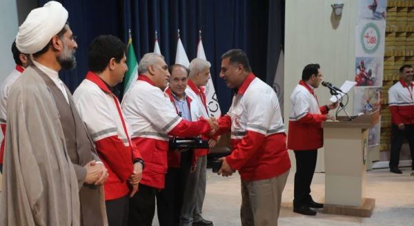 خدمت به مردم خوزستان شایستگی مى خواهد