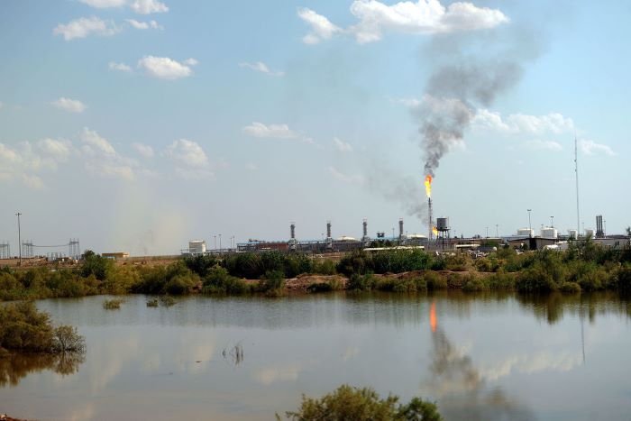 «نفت» آب می نوشد؛ «تالاب» آتش! «نفت» آب می نوشد؛ «تالاب» آتش!