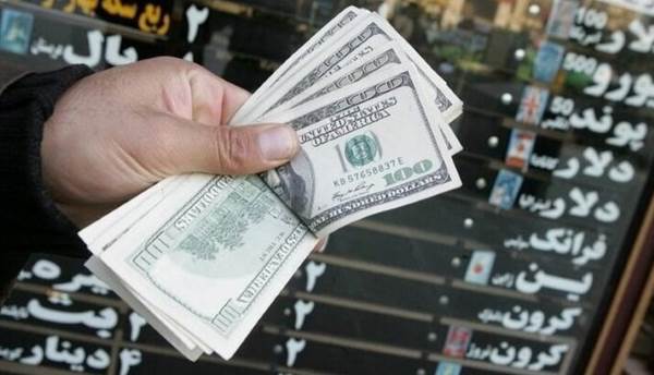 چرا دلار به کانال ۸۴ هزار تومان صعود کرد؟ چرا دلار به کانال ۸۴ هزار تومان صعود کرد؟