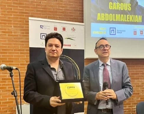 یک شاعر ایرانی برنده جایزه شعر بین المللی شد ️