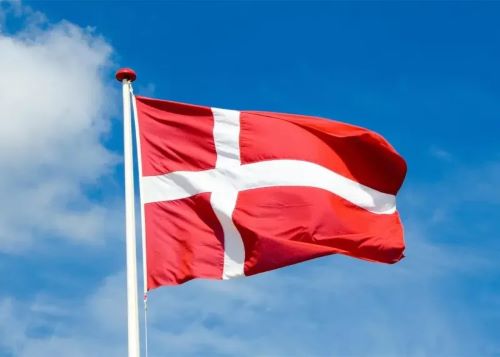 زنان دانمارکی به سربازی می‌روند!