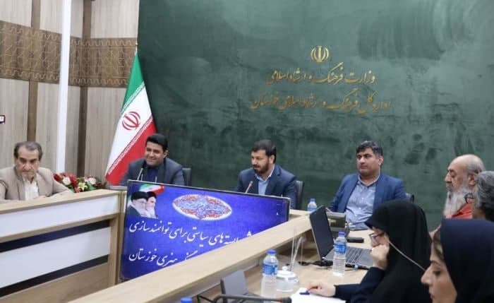 درخواست مدیرکل فرهنگ از چهره های ملی خوزستان