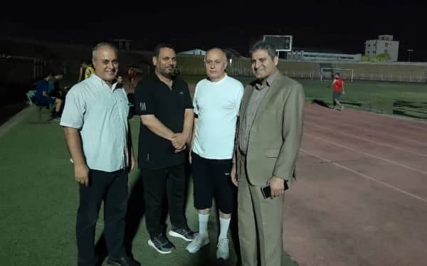 داوران فوتبال خوزستان به‌خط شدند 