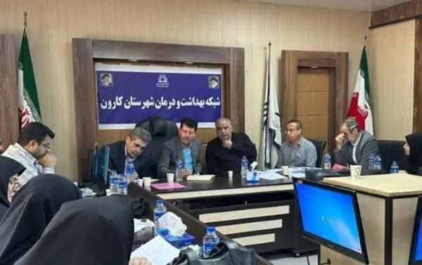 خدمات سلامت باید دادگرانه در دسترس مردم باشد خدمات سلامت باید دادگرانه در دسترس مردم باشد