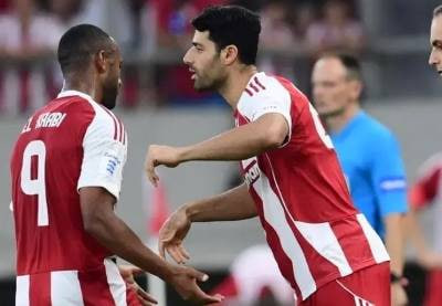 فریاد طارمی تازه‌وارد بر سر بازیکنان المپیاکوس!