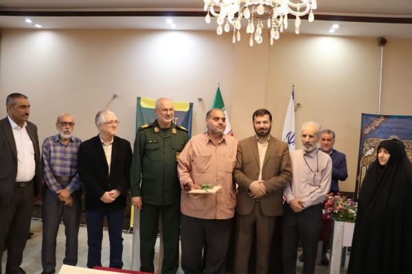 برگزاری آیین نکوداشت پیشکسوتان مطبوعات خوزستان/قلمهایی که هنوز مینویسند برگزاری آیین نکوداشت پیشکسوتان مطبوعات خوزستان/قلمهایی که هنوز مینویسند