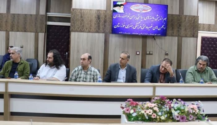 درخواست مدیرکل فرهنگ از چهره های ملی خوزستان