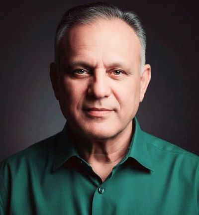 توپ اکنون در زمین باشگاههاست! توپ اکنون در زمین باشگاههاست!