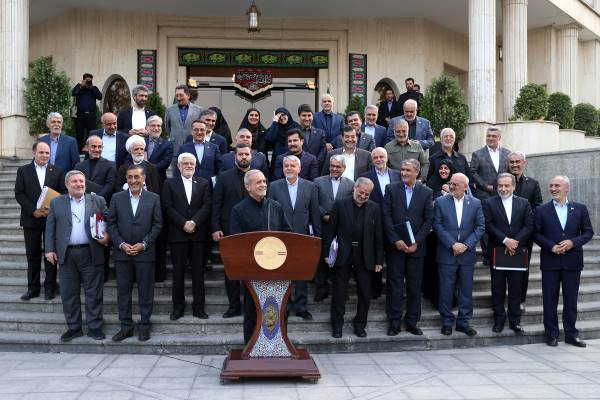 دستاورد تیم اقتصادی دولت: سکوت، تماشا، ناپیدا!