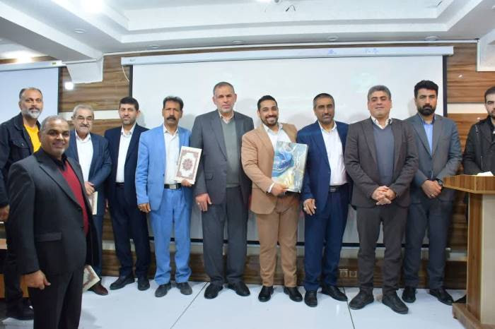 خروج از قفس سیاست و قومیت، شرط توسعه خوزستان است خروج از قفس سیاست و قومیت، شرط توسعه خوزستان است