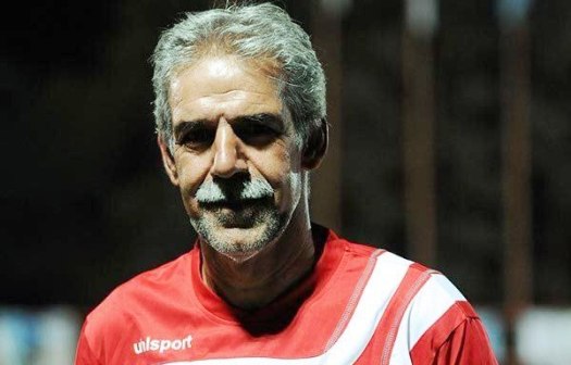 حمایت یک پرسپولیسی از دو استقلالی حمایت یک پرسپولیسی از دو استقلالی