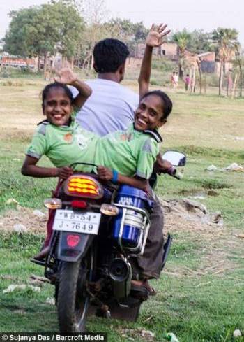 ازدواج همزمان دو خواهر با یک مرد +عکس