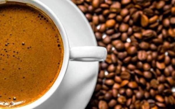 آیا خوردن قهوه سبب تپش قلب می شود؟