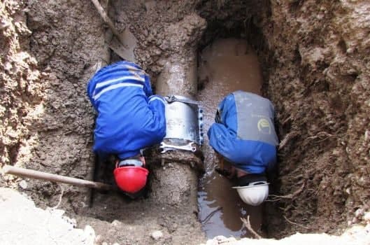 بی آبی عارفانه صاحب هنر در اهواز!